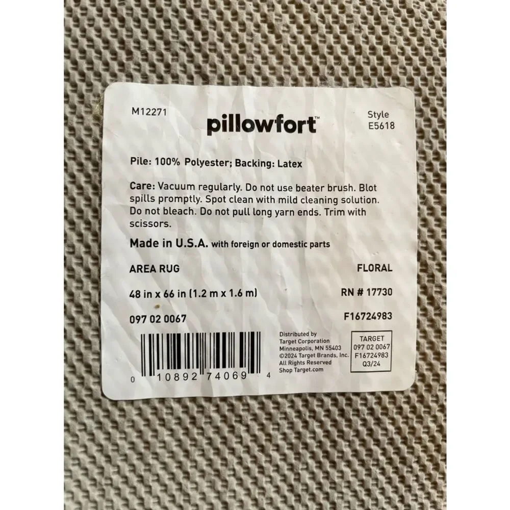 Pillowfort 60’s Vibe Kid’s Floral Shag Accent Rug (48”x 66”)